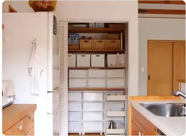 透了：那些看似的幸福全是硬撑出来的ky开元棋牌住日本主妇家一周我算看(图5)