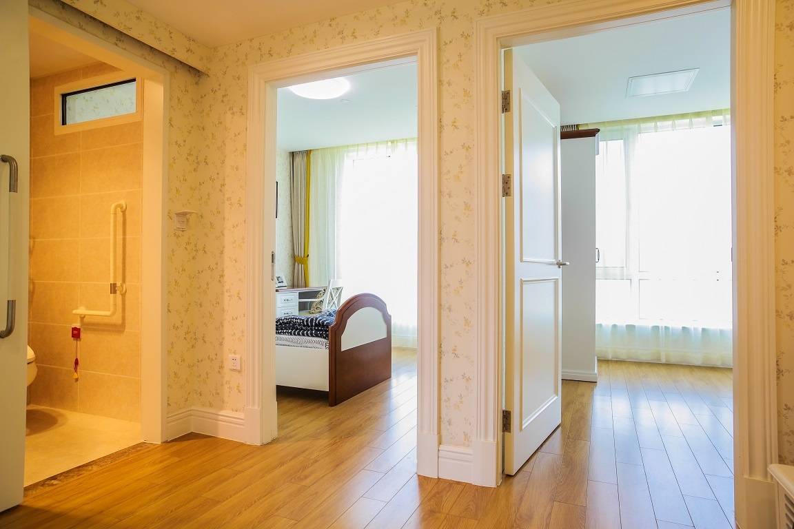 京北健康城中晟百晨养老院北京院价格一览表2026最新开元棋牌高端知名安全防护跌倒预防养老社区精选集天保(图15)